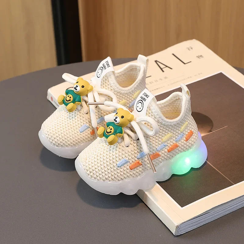 Fashion Children's Luminous Sneakers LED Flashing Shoes for Girls Baby Casual Shoes Spring Autumn Hot Sale Toddler Sports Shoes