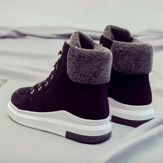 Women's casual sneakers; winter sneakers with plush fur; warm women's shoes; women's shoes with lacing women's shoes on Fashion