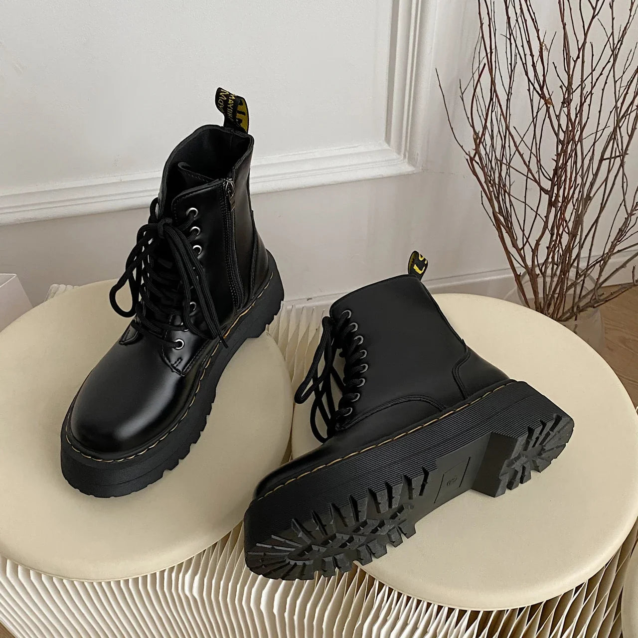 Women's Boots New Genuine Leather Ankle Shoes Chelsea Botas Ladies Classic Punk Platform Shoes Women Casual High Heels Boots