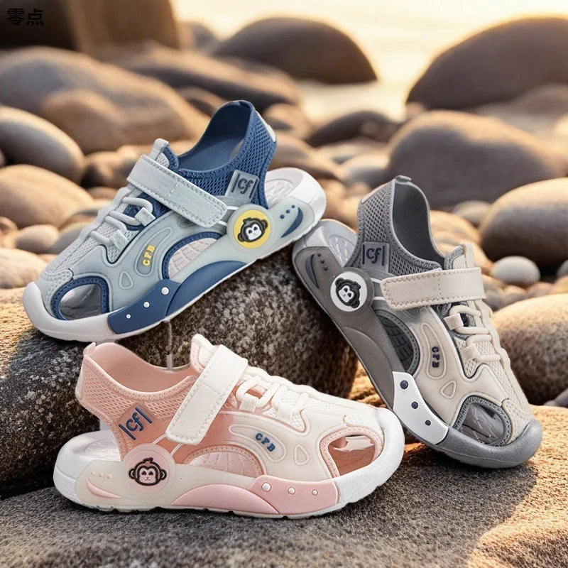 New summer sports toe sandals with anti slip soft bottom for boys, small, medium, and large children, and casual beach sandals f