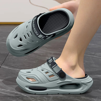 Thick-soled hole shoes for men, summer outdoor toe-caps slippers, sports sandals with anti-slip and sand-crawling feeling