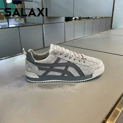 White Canvas Shoes Breathable Casual Shoes Korean Men Slip-on Couples Sneakers Comfortable Outdoor Sneakers Walking Flats Shoes (Available))