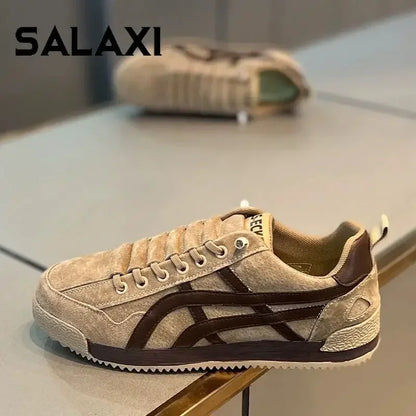 White Canvas Shoes Breathable Casual Shoes Korean Men Slip-on Couples Sneakers Comfortable Outdoor Sneakers Walking Flats Shoes (Available))