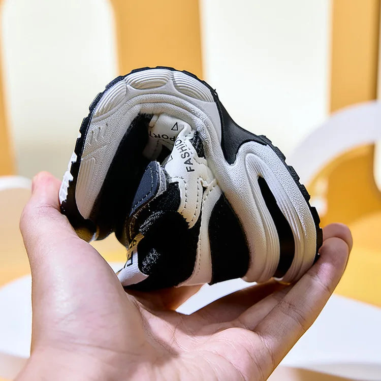 Autumn New Children Shoes Mesh Breathable Kids Sneakers Outdoor Sport Shoes Comfortable Soft Sole Fashion Girls Boys Shoes