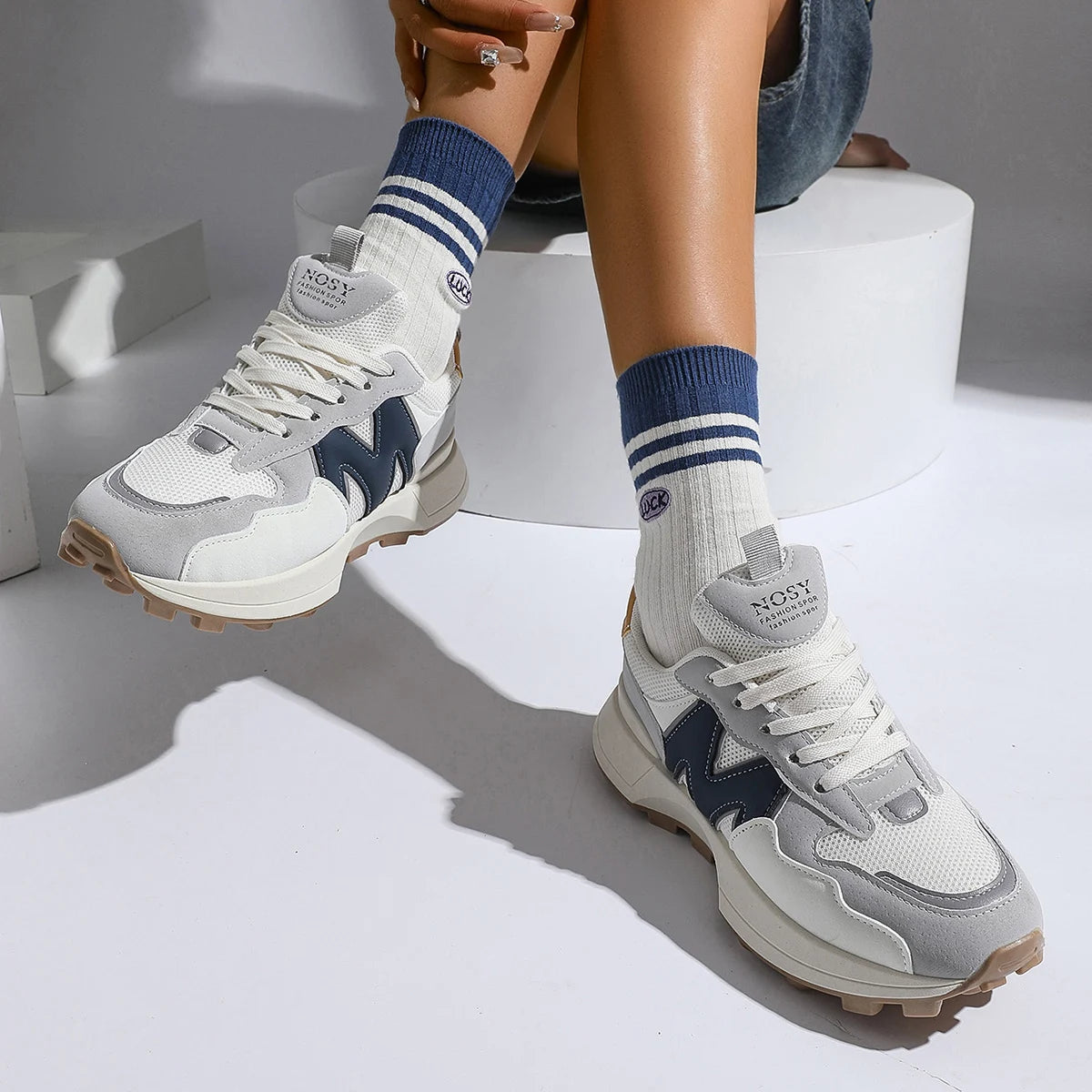 Women New Breathable Sneakers High-end Sport Balance Fashion Shoes for Women Office Trend Luxury Sneakers Women Zapatos De Mujer