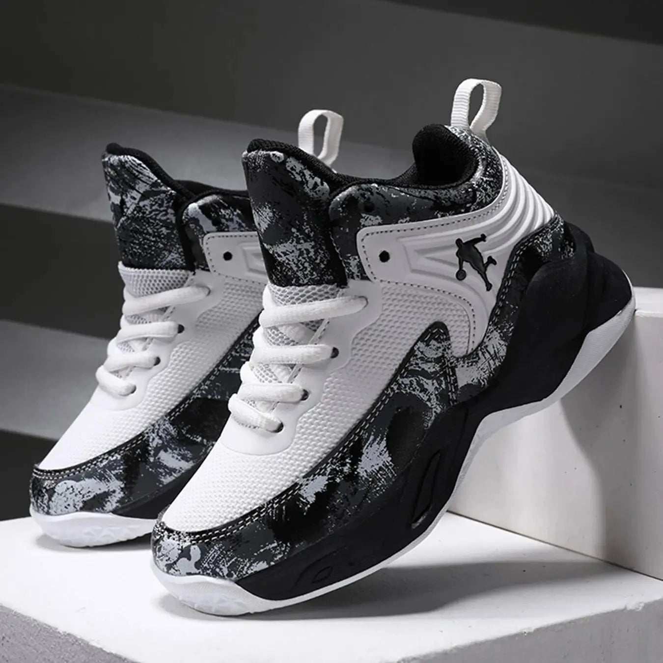 New Boys Brand Basketball Shoes for Kids Sneakers Thick Sole Non-slip Children Sports Shoes Child Boy Basket Trainer Shoes