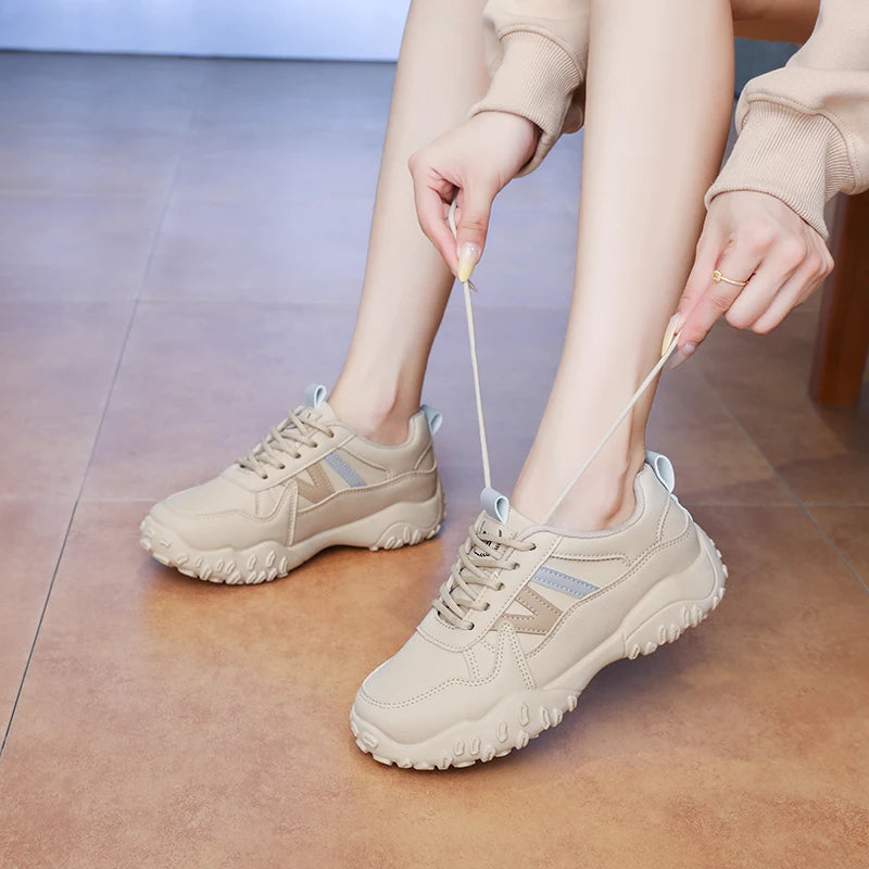 Low-top casual sneakers for women, versatile sports shoes, chunky dad shoes, slip-resistant and durable fashion shoes, KT299-1