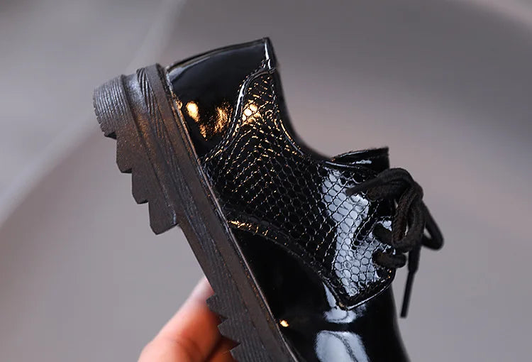 Spring Autumn Kids Shoes Solid Black Children's Fashion Casual Kids Shiny PU Little Boy Leather Shoes Toddler Lace-up Mary Janes