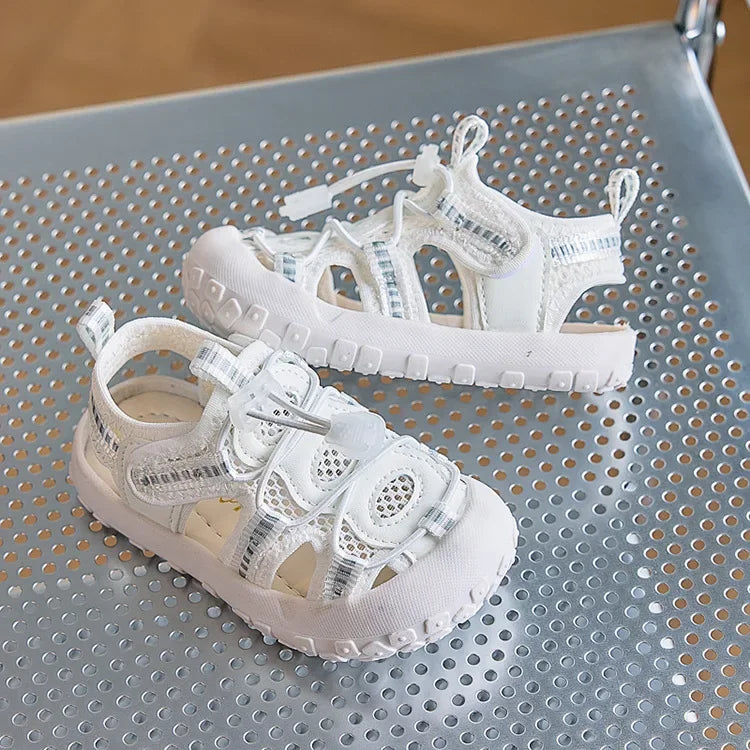 Girls Sports Sandals Non-slip Soft Sole Kids Casual Shoes Toes Capped Summer New Children Beach Shoes Mesh Graffiti Cute