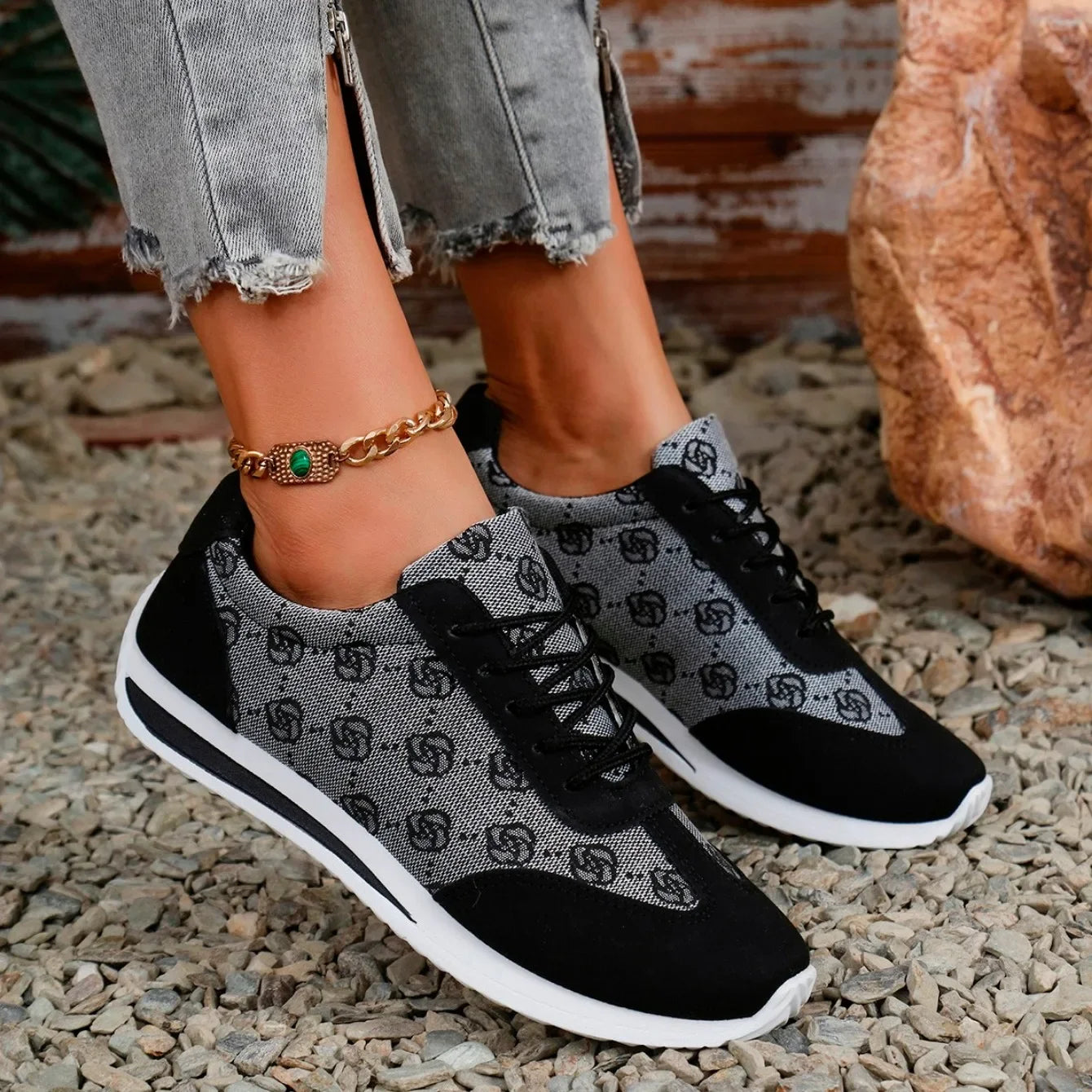 Women SneakersSpring Autumn Fashion Outdoor Versatile Sneakers Women Casual Comfortable Lace Up Walking Shoes for Women