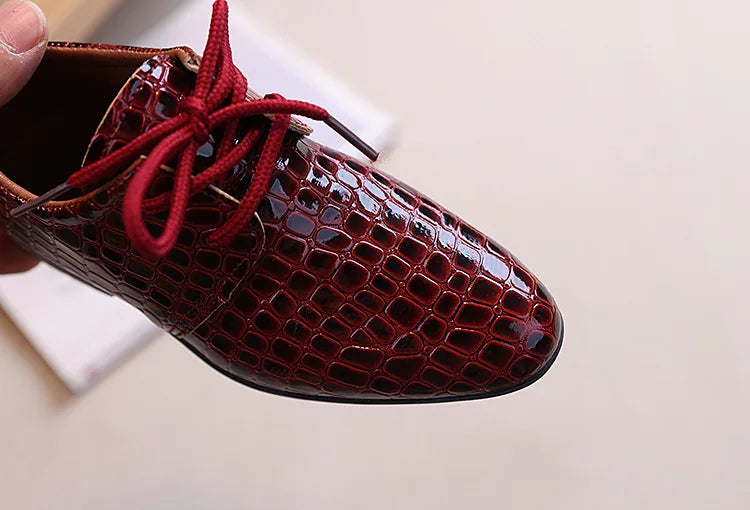 Children Boys Leather Shoes 2025 New Retro Fashion Lace Up Pointed Toe Dress Shoes Uniform Kids Oxford Performance Flats Shoes