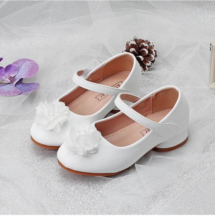 Children's shoes in spring and autumn new girls white Pearl flower Princess shoes fashion high heels wear-resistant and non-slip