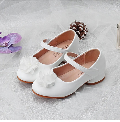 Children's shoes in spring and autumn new girls white Pearl flower Princess shoes fashion high heels wear-resistant and non-slip