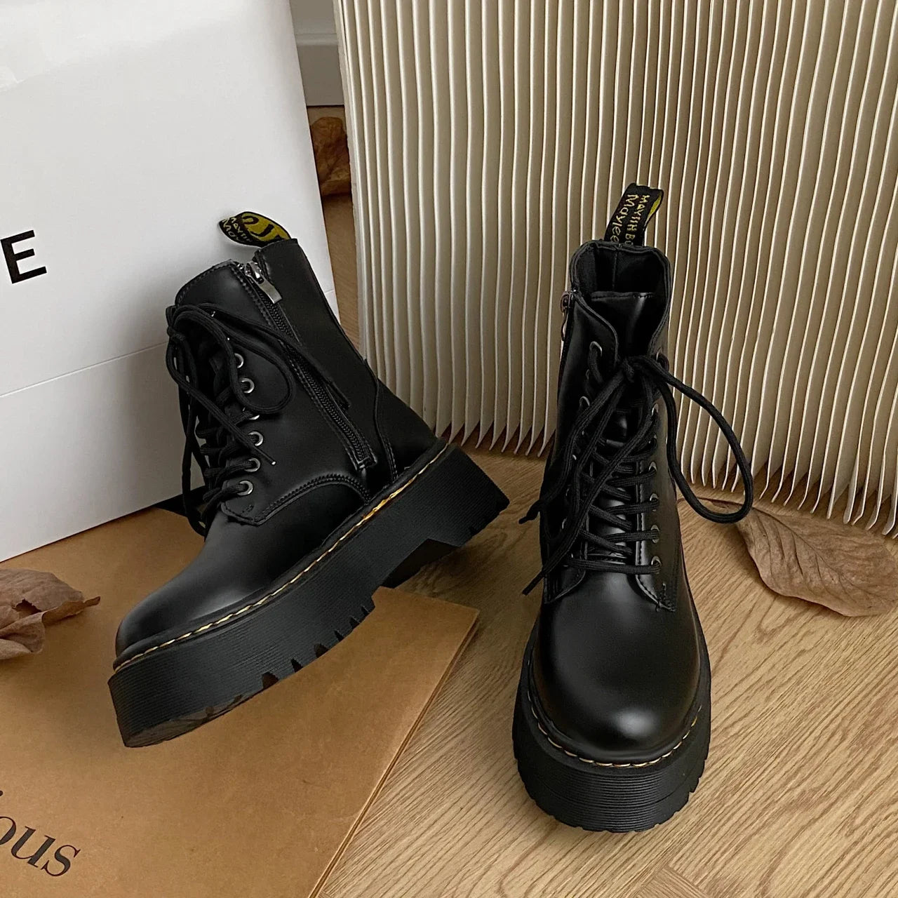Women's Boots New Genuine Leather Ankle Shoes Chelsea Botas Ladies Classic Punk Platform Shoes Women Casual High Heels Boots