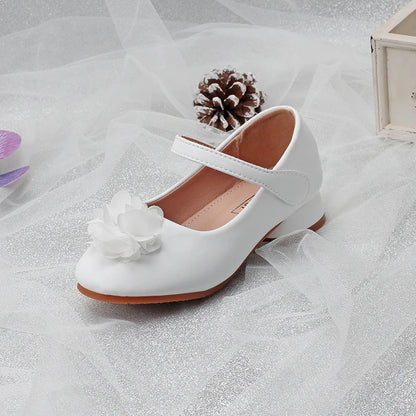 Children's shoes in spring and autumn new girls white Pearl flower Princess shoes fashion high heels wear-resistant and non-slip