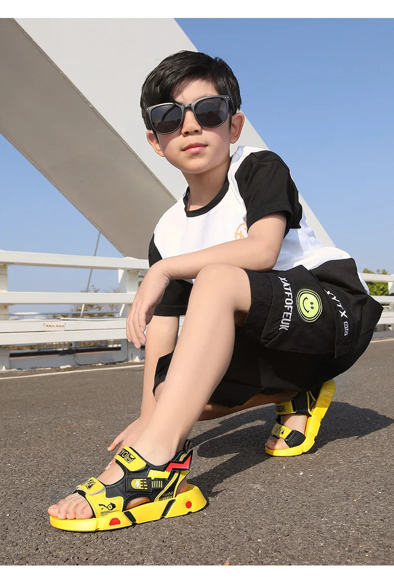 Boys Sandals 1-12 Year Old Soft Sole Anti Slip Sandals Cartoon Outwear Small and Medium Sized Children Beach Sandals