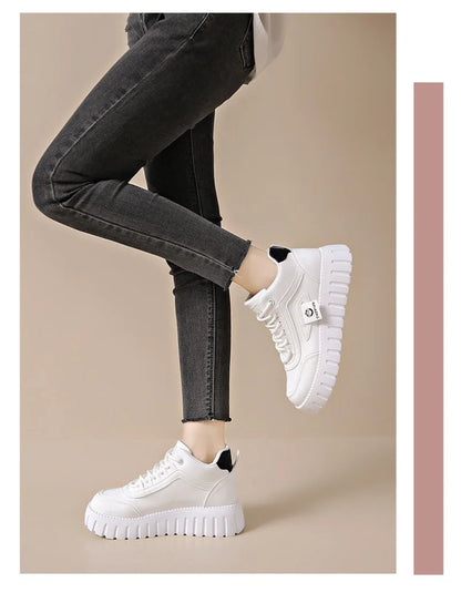 Women's Platform Sneakers Fashion High-top Casual Shoes for Women Lace Up Vulcanized Shoes Trendy Skateboard Shoes Zapatos Mujer