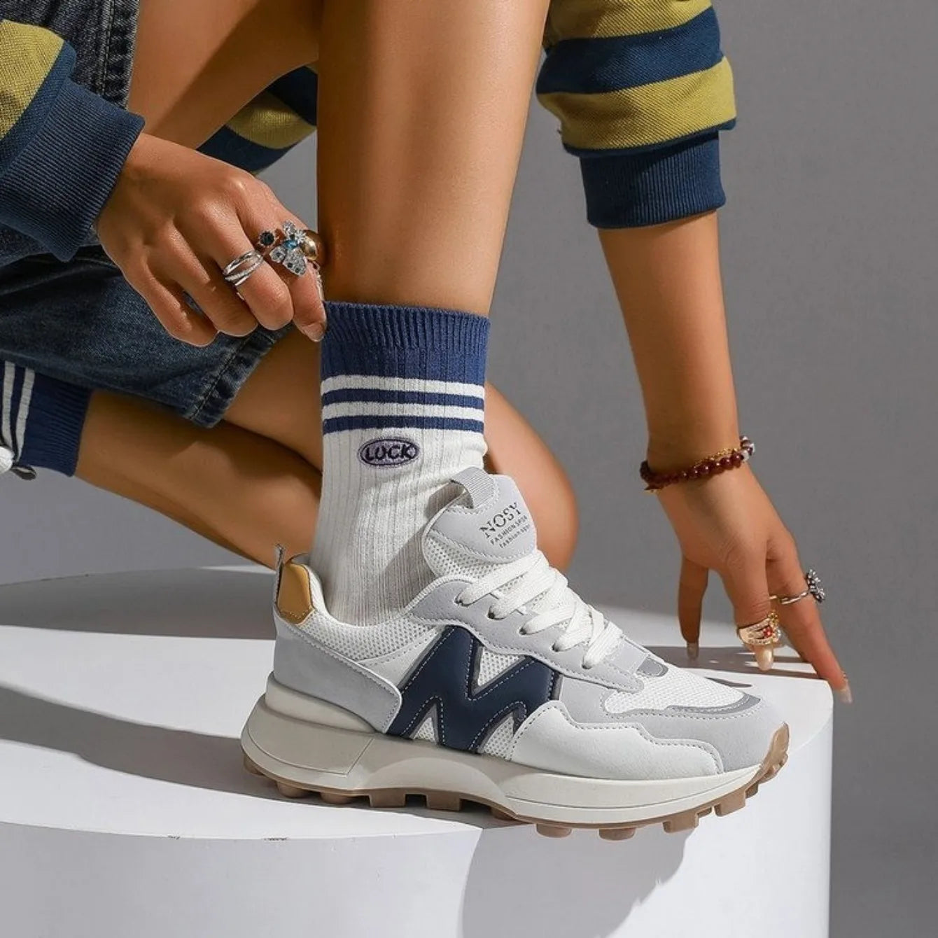 Women New Breathable Sneakers High-end Sport Balance Fashion Shoes for Women Office Trend Luxury Sneakers Women Zapatos De Mujer