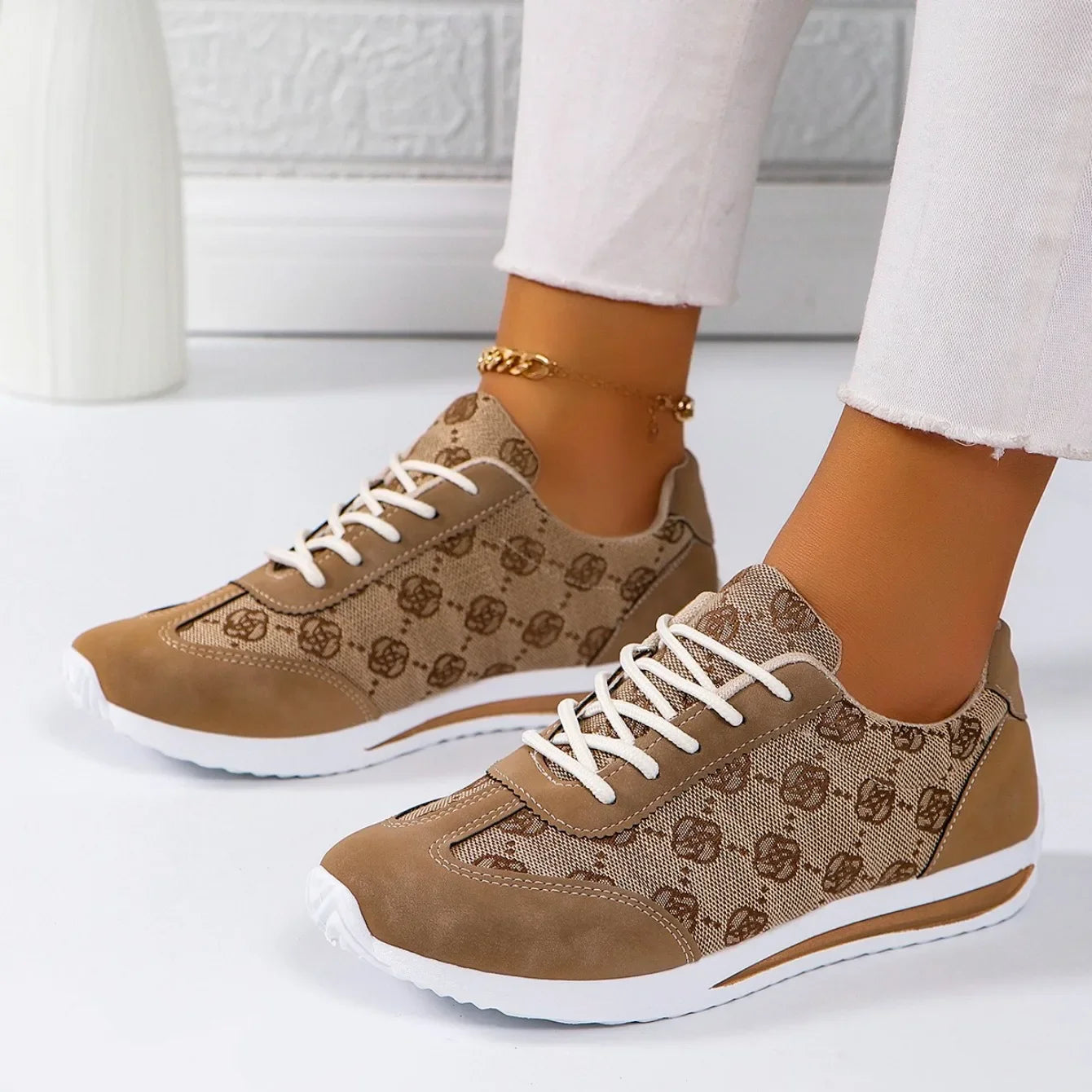 Women SneakersSpring Autumn Fashion Outdoor Versatile Sneakers Women Casual Comfortable Lace Up Walking Shoes for Women