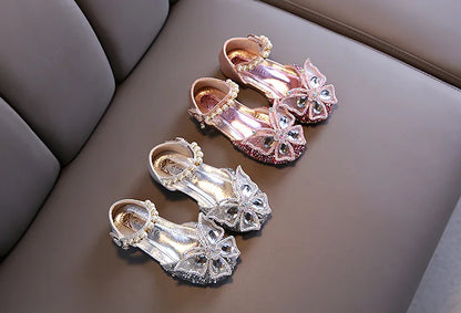 Girls Princess Sandals Kids Summer Children Wedding Party Shoes Performance Soft Flat Shoe Girls Dance Diamonds Butterfly Shoe
