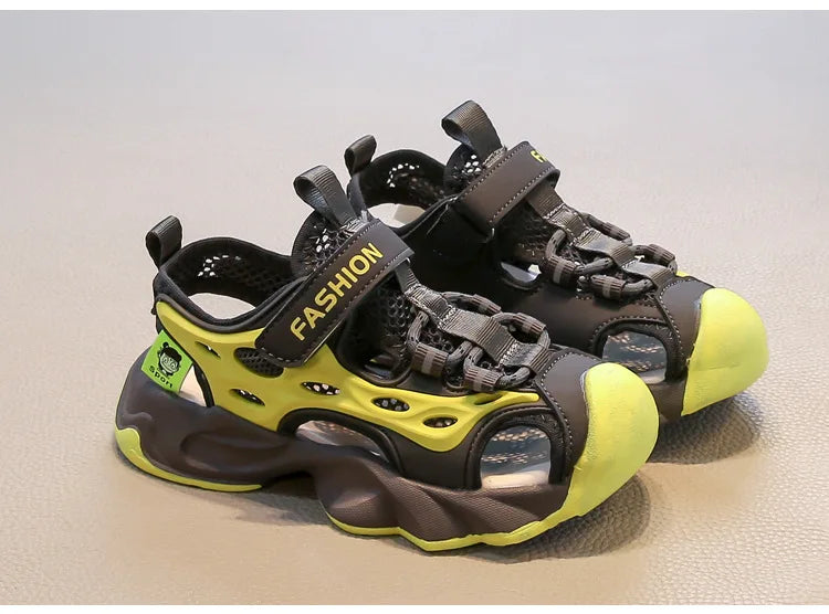 Children's Mesh Hollow Breathable Casual Sandals Boys' Fashion Sports Cool Shoes 2025 Summer Soft Soled Non Slip Beach Sneakers