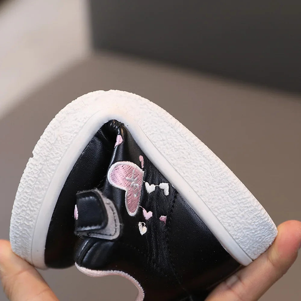 Children's Sports Shoes Spring and Autumn New Cute Girls' Sneakers Versatile Soft Breatheable Hook & Loop Fashion Kids Shoe