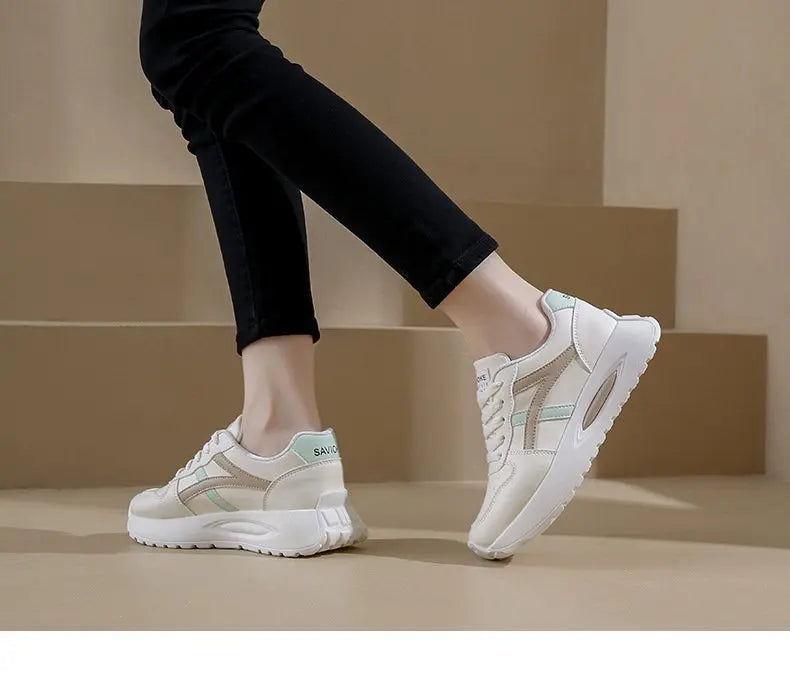 New sports shoes Women's White Sneakers Fashionable and Comfortable Sports Shoes Versatile Lightweight Casual Running Shoes