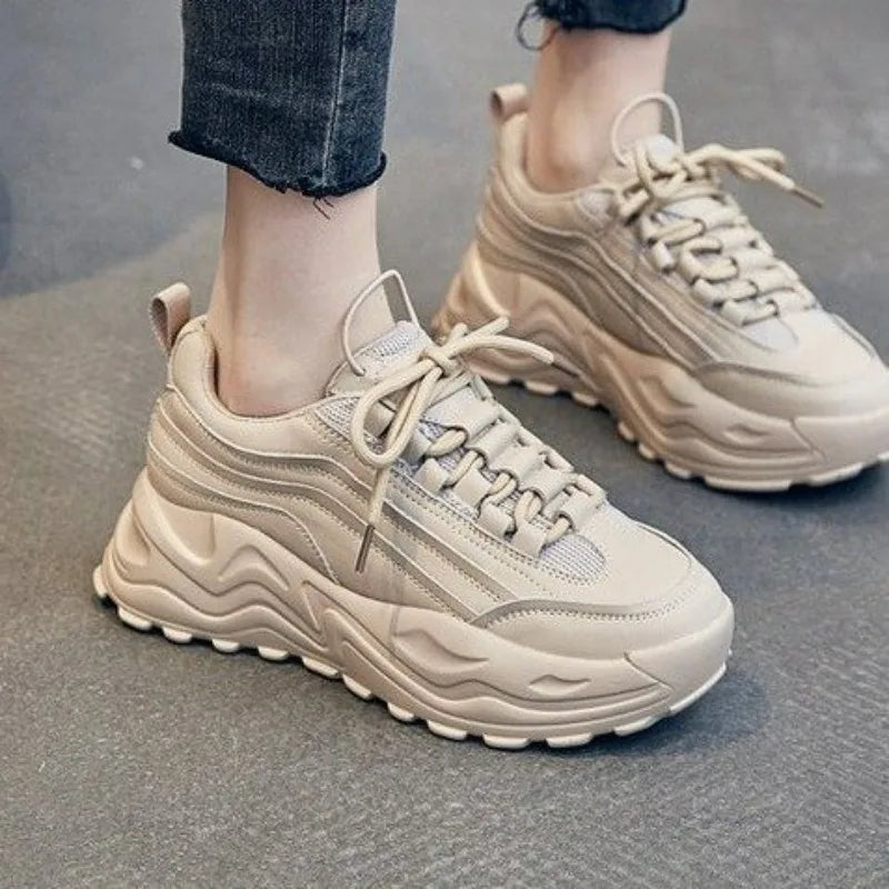Women's Sneakers Trend Height Increasing Platform Shoes Breathable Casual Sports Shoes for Women Black Vulcanized Shoes Sneakers