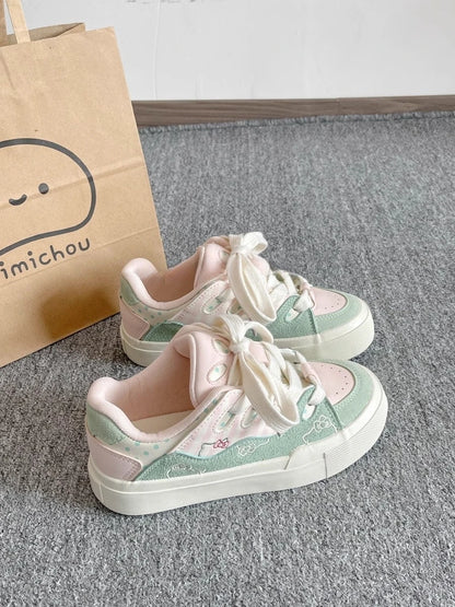 New Women's Casual Flat-soled Sports Shoes Cute Patterns Trainers Ladies Sneakers Breathable Star Women Sneakers