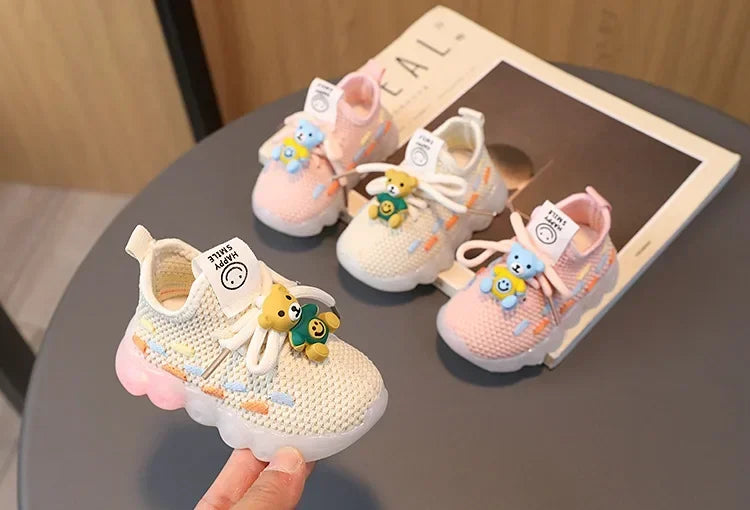 Fashion Children's Luminous Sneakers LED Flashing Shoes for Girls Baby Casual Shoes Spring Autumn Hot Sale Toddler Sports Shoes