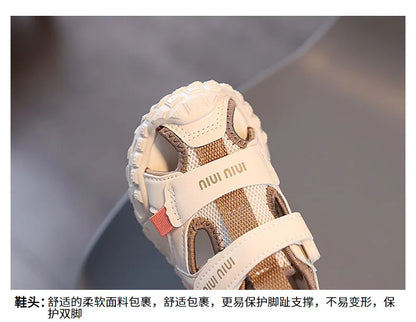 New Kids Sandals Soft Soled Boys Shoe Anti Slip Child Beach Shoes Simple Girl Sports Sandals