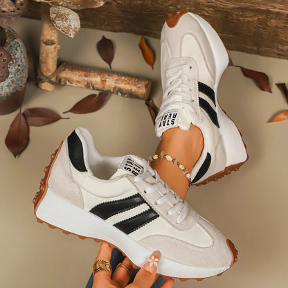 Designer Women Sneakers New Lightweight Soft Running Sneakers Women Thick Bottom Fashionable Sport Shoes Zapatos De Mujer