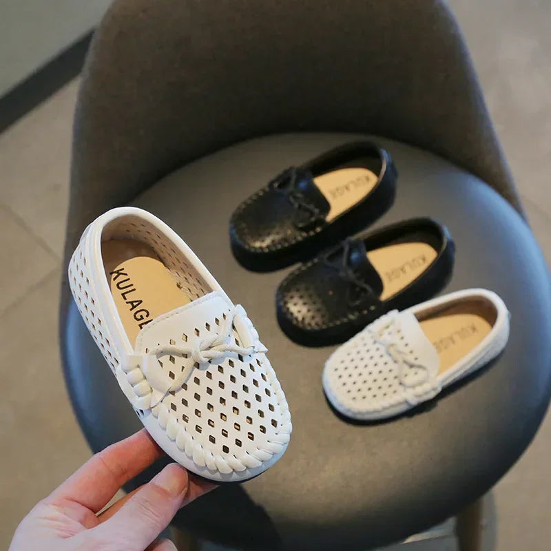 Kids Fashion Casual Shoes Slip-on Flats Boys Moccasins  Solid Color 2025 New Hot Soft Breathable Simple Hollow Children Loafers
