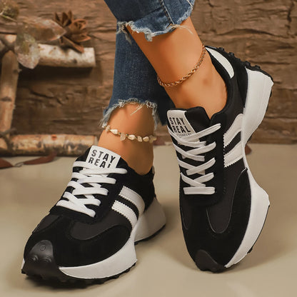 Designer Women Sneakers New Lightweight Soft Running Sneakers Women Thick Bottom Fashionable Sport Shoes Zapatos De Mujer