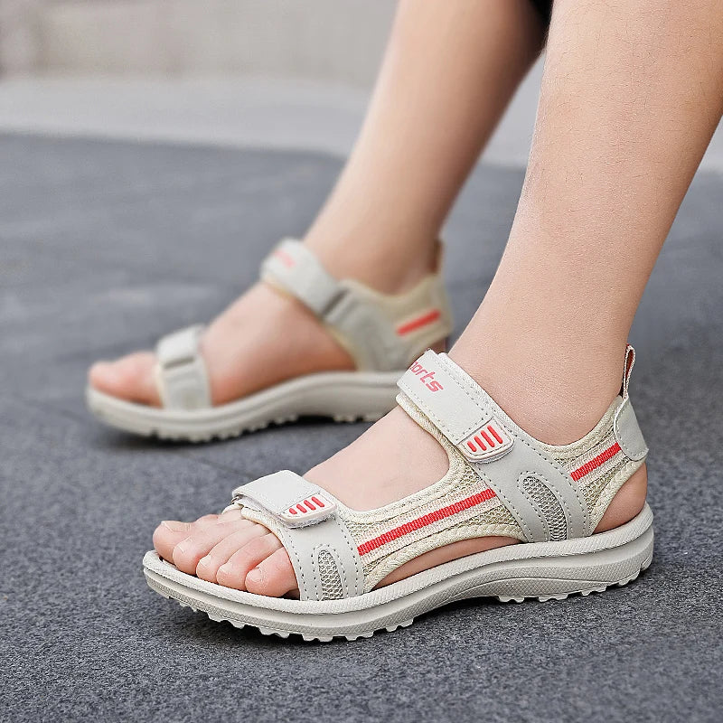 Summer breathable sports sandals for boys, casual beach shoes for children, soft soled comfortable open toe sandals for children