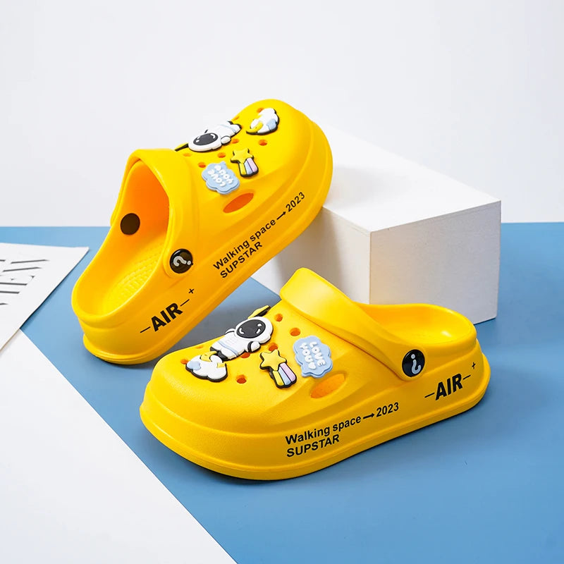 Kids Summer Sandals EVA Design Children Slippers Soft Non Slip Platform Slides Outdoor Garden Shoes High Quality Fashion Shoes