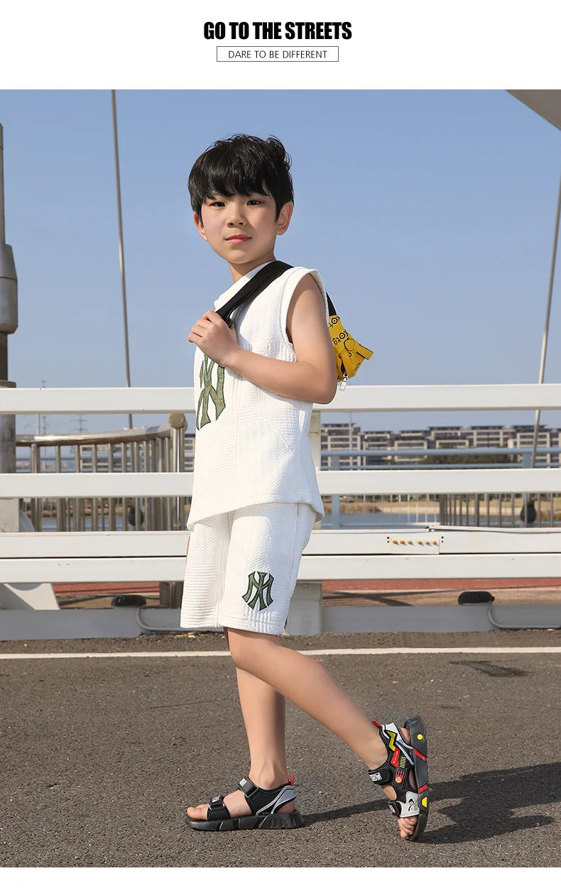 Boys Sandals 1-12 Year Old Soft Sole Anti Slip Sandals Cartoon Outwear Small and Medium Sized Children Beach Sandals