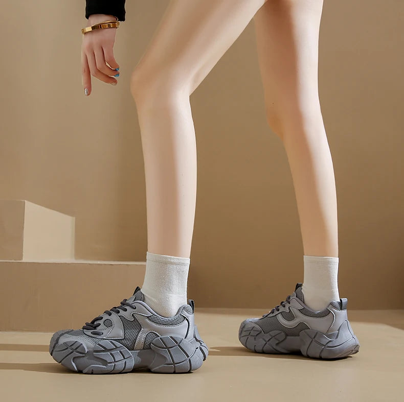 Women Platform Sneakers Lace Up Running Sports Shoes Soft Breathable Tennis Sneakers Casual Outdoor Comfortable Shoes For Female
