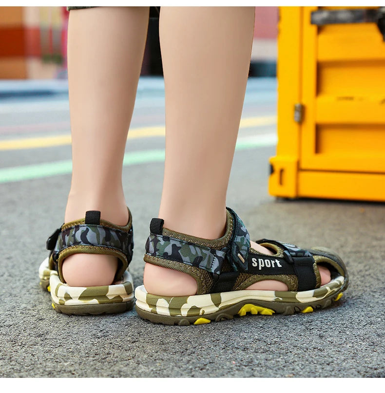 New Summer Beach Water Children Sandals Fashion Shoes Lightweight Non-slip Soft Bottom Shading Leather Boys Comfortable