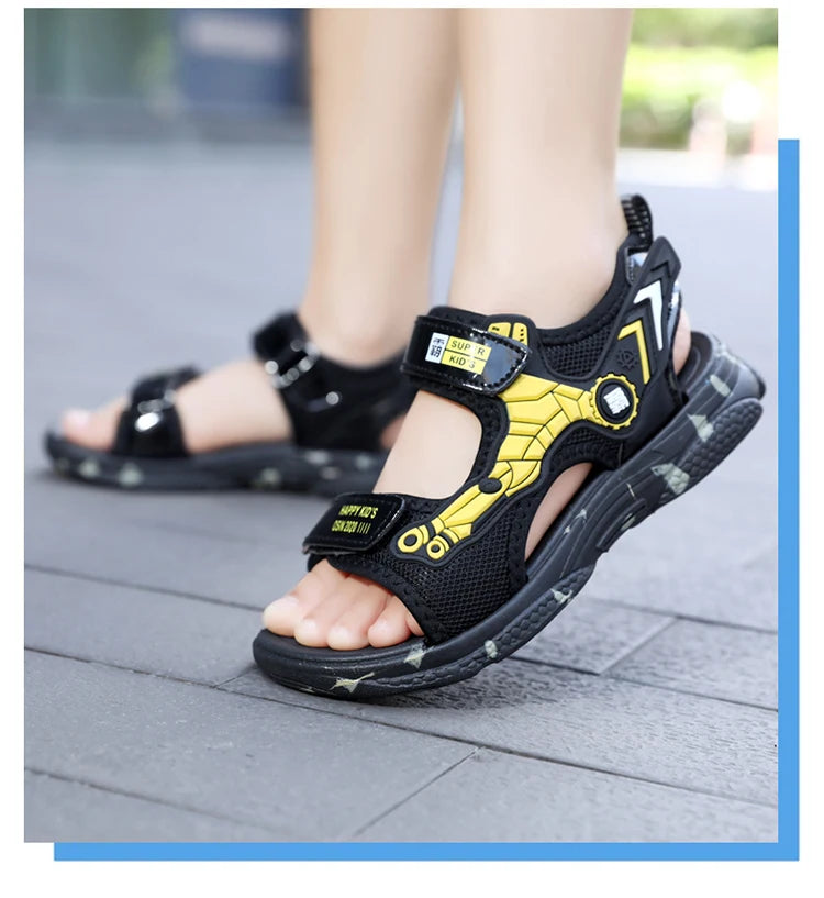 A pair of children's summer open-toe sports sandals, soft and comfortable mech-style flat shoes, sizes 28-40，WK-TX188