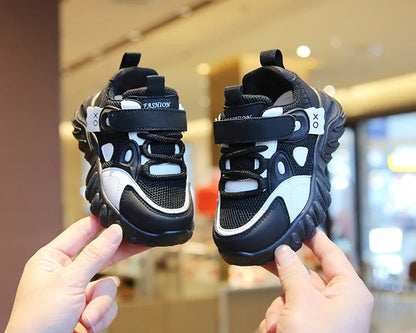 2025 New Spring Autumn Boys White Shoes Girls Breathable Mesh Casual Soft Sole Sneakers Kids Running Shoes Children Sports Shoes