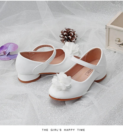 Children's shoes in spring and autumn new girls white Pearl flower Princess shoes fashion high heels wear-resistant and non-slip