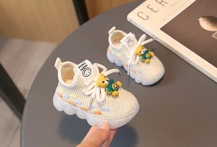 Fashion Children's Luminous Sneakers LED Flashing Shoes for Girls Baby Casual Shoes Spring Autumn Hot Sale Toddler Sports Shoes