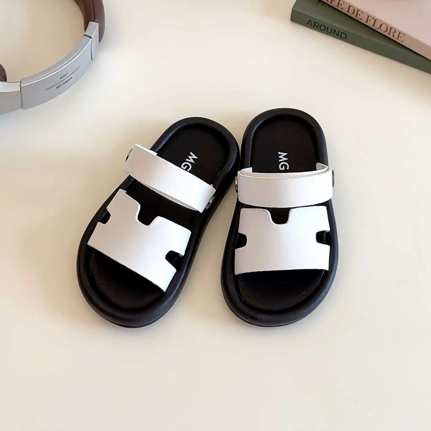 Summer New Children Sandals for Girls Boys Fashion Korean Style Soft Non-slip Versatile Chic Open-toe Casual Beach Shoes