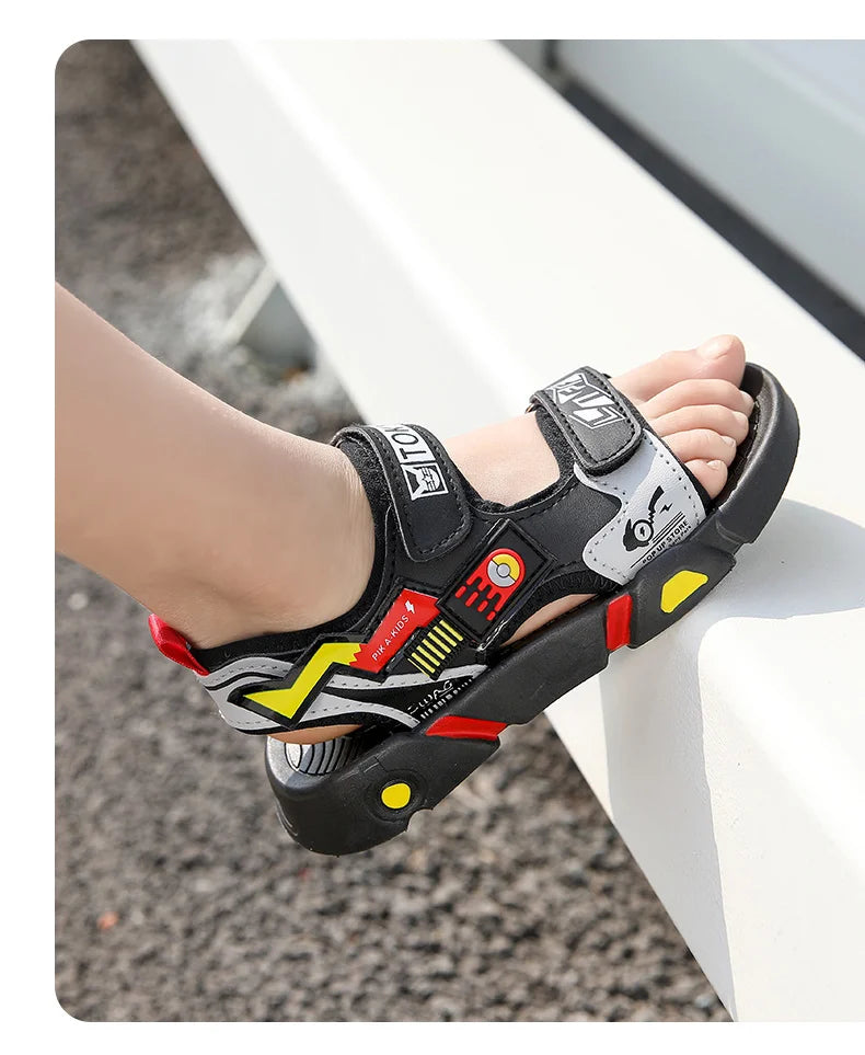 Boys Sandals 1-12 Year Old Soft Sole Anti Slip Sandals Cartoon Outwear Small and Medium Sized Children Beach Sandals