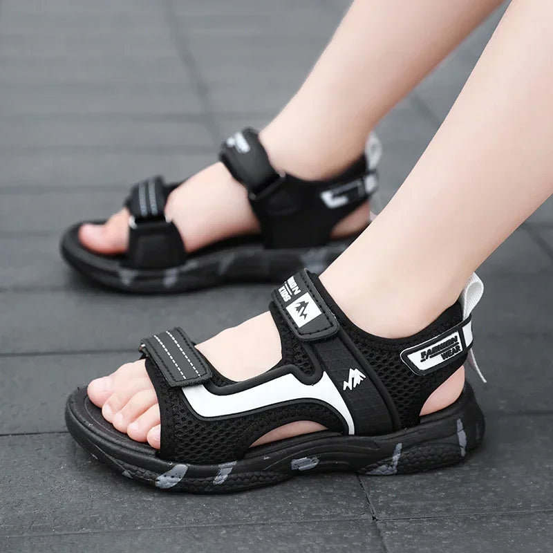 Casual Beach Water Children Shoes New Kids Summer Sandals Fashion Boys Sandals Soft Sole Lightweight Comfortable Sneakers
