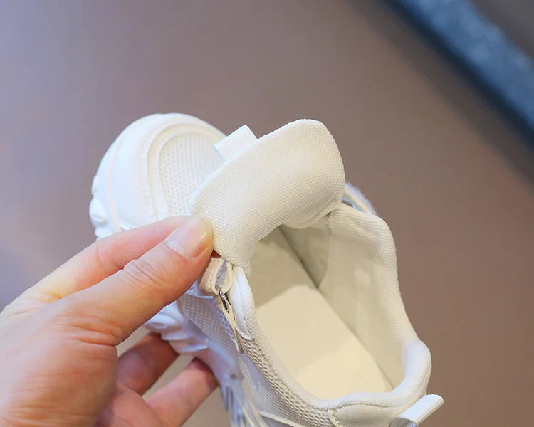 2025 New Spring Autumn Boys White Shoes Girls Breathable Mesh Casual Soft Sole Sneakers Kids Running Shoes Children Sports Shoes