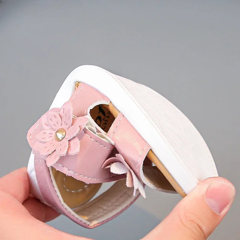 Children's Summer Sandals Sweet Chic Floral Sandals for Pretty Girls Fashion Princess Versatile Kids Wedding Party Flat Sandals