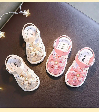 New Girls Summer Sandals Soft Sole Breathable Kids Beach Shoes Anti-slip Princess Sandals Children Casual Footwear
