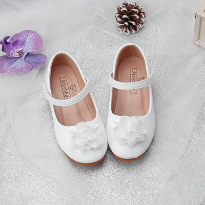 Children's shoes in spring and autumn new girls white Pearl flower Princess shoes fashion high heels wear-resistant and non-slip